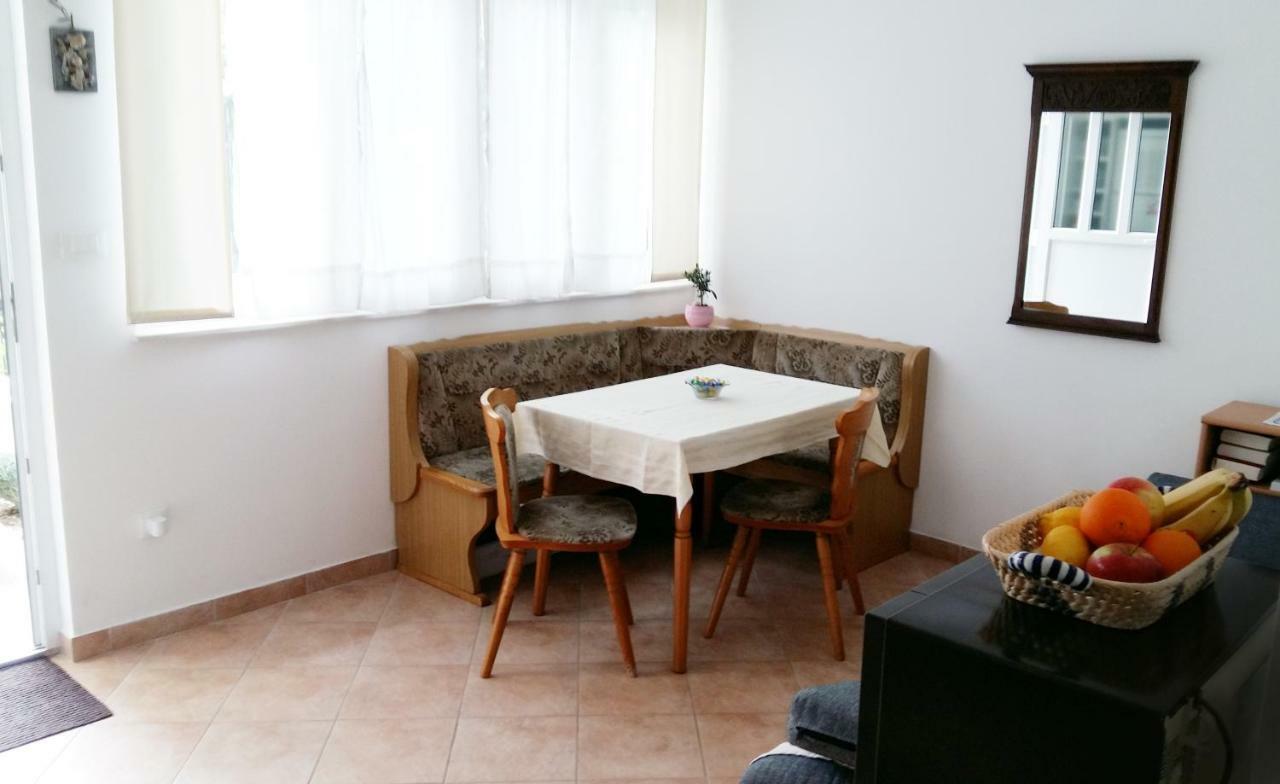 Kacunic Apartment *