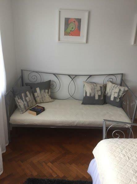 Spacious In City Center Apartment *