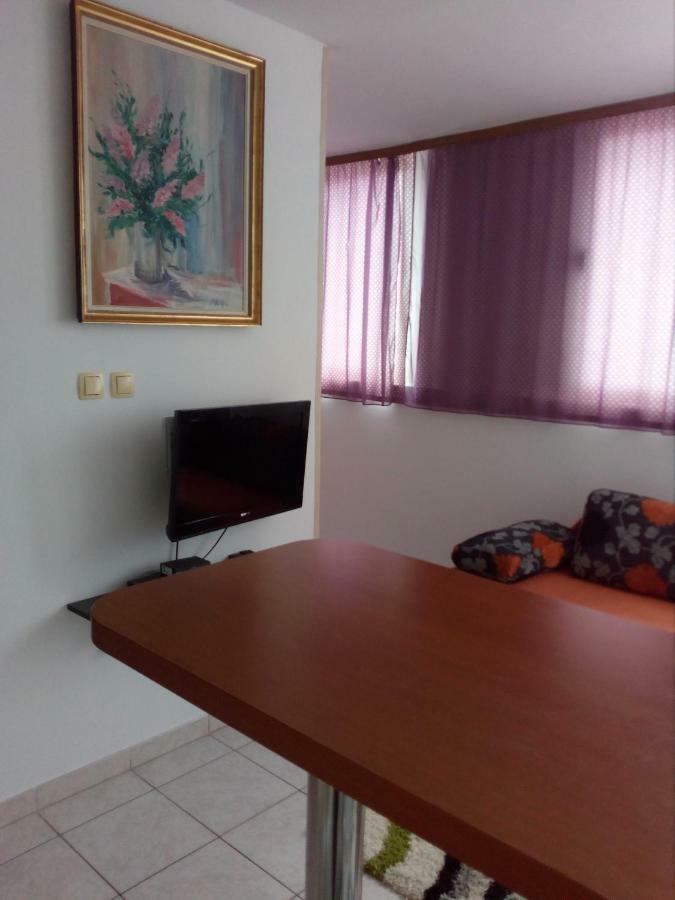 M Apartment *