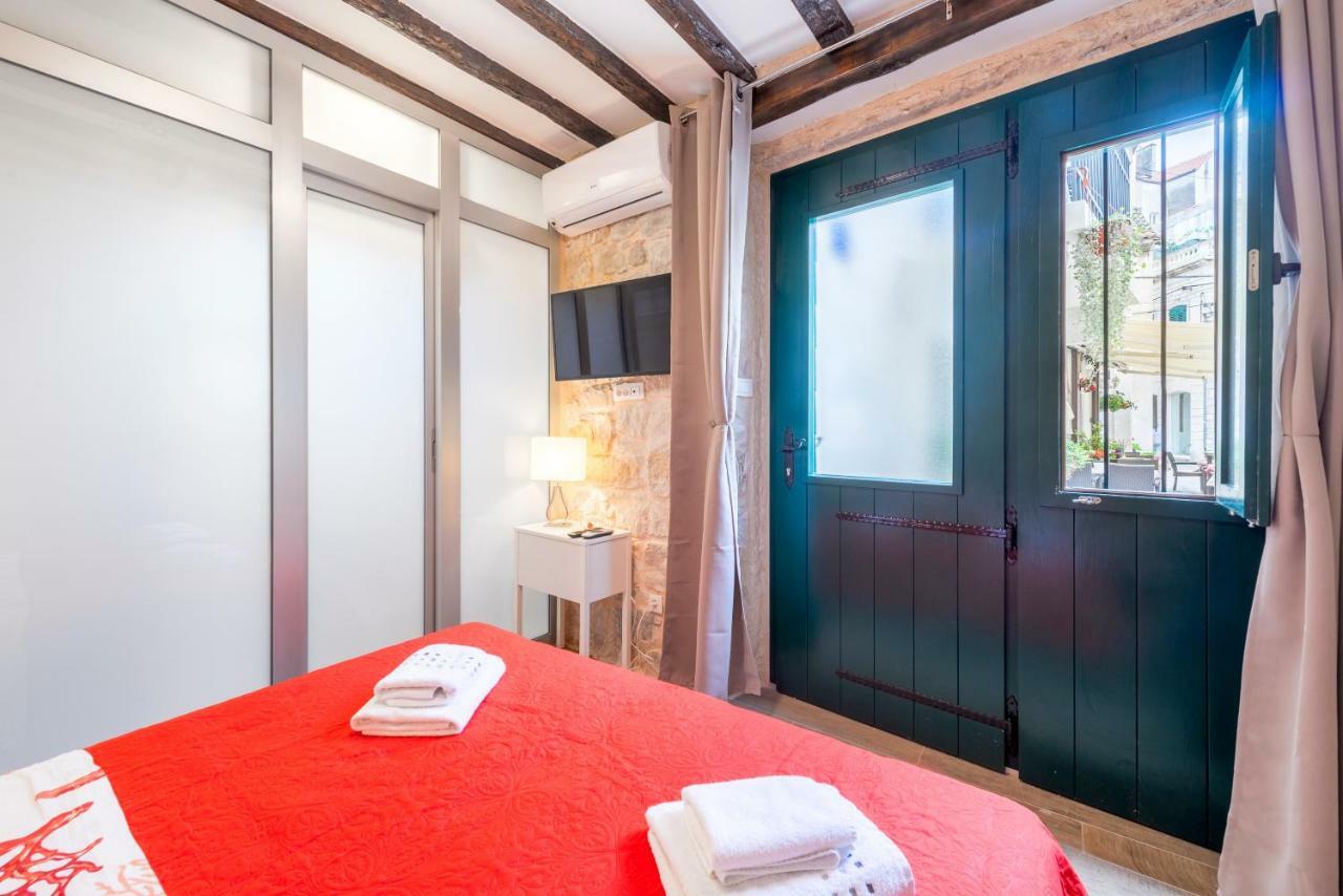 & Dujam Guest house Split