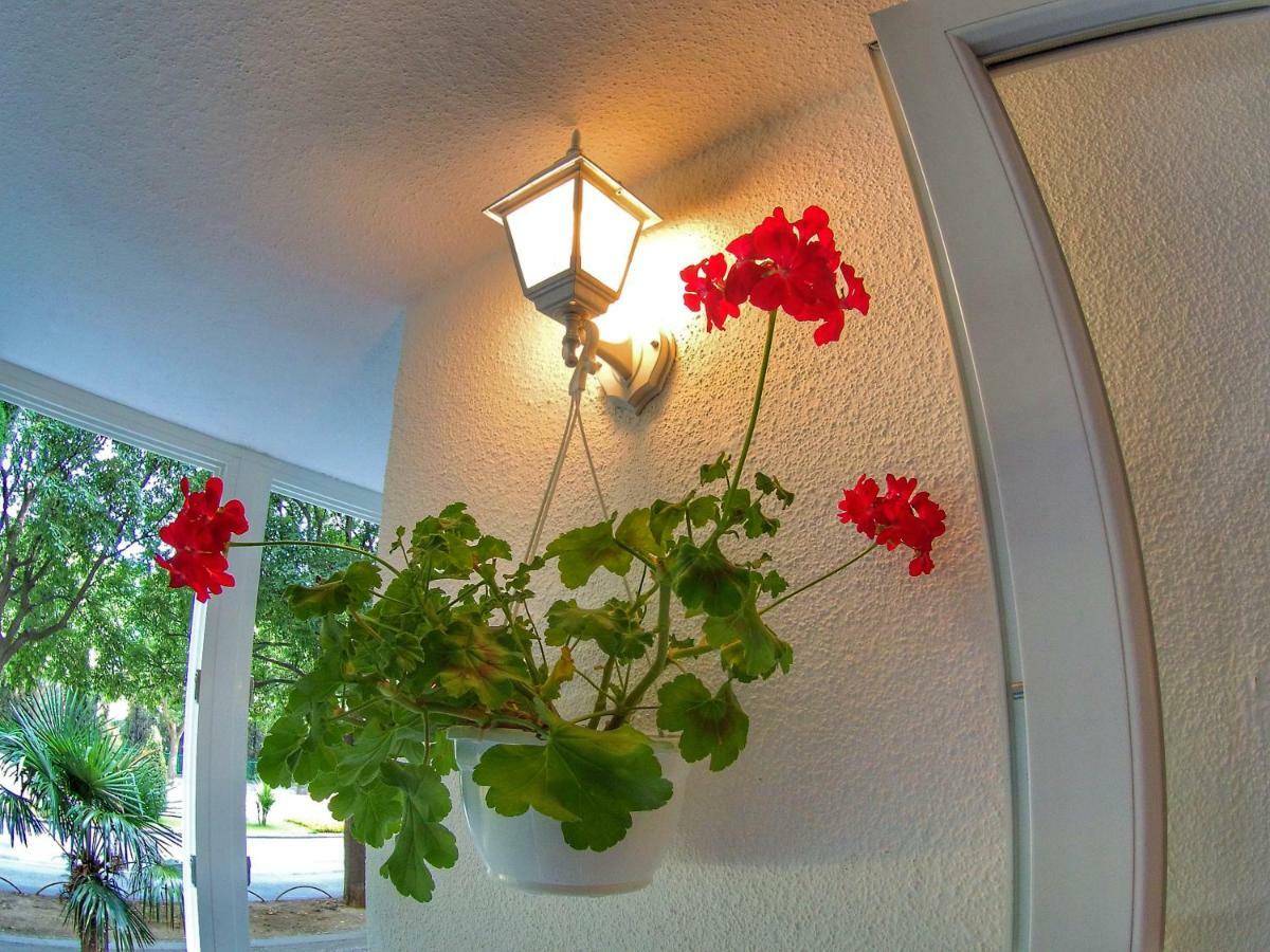 Suzana 2br With Balcony Apartment Split