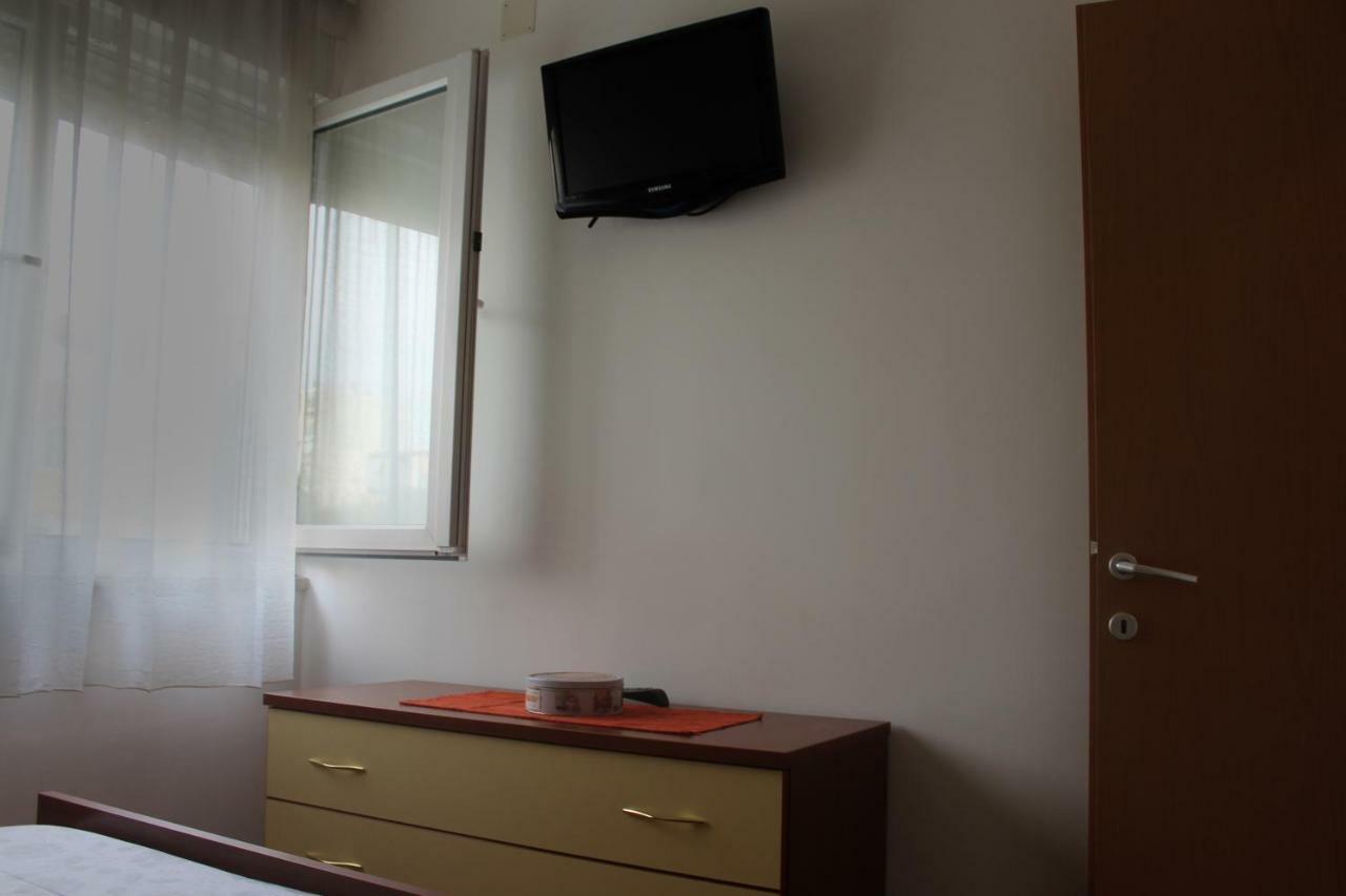 Sweet Apartment *