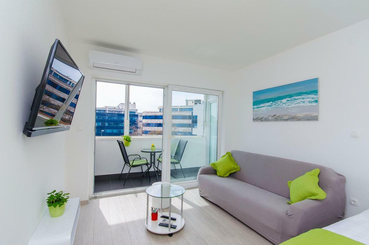 Apartment Side By Side