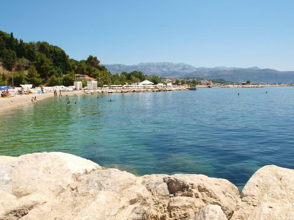 Apartment Sandra, With 2 Bathroom, Wi-fi, Private Parking