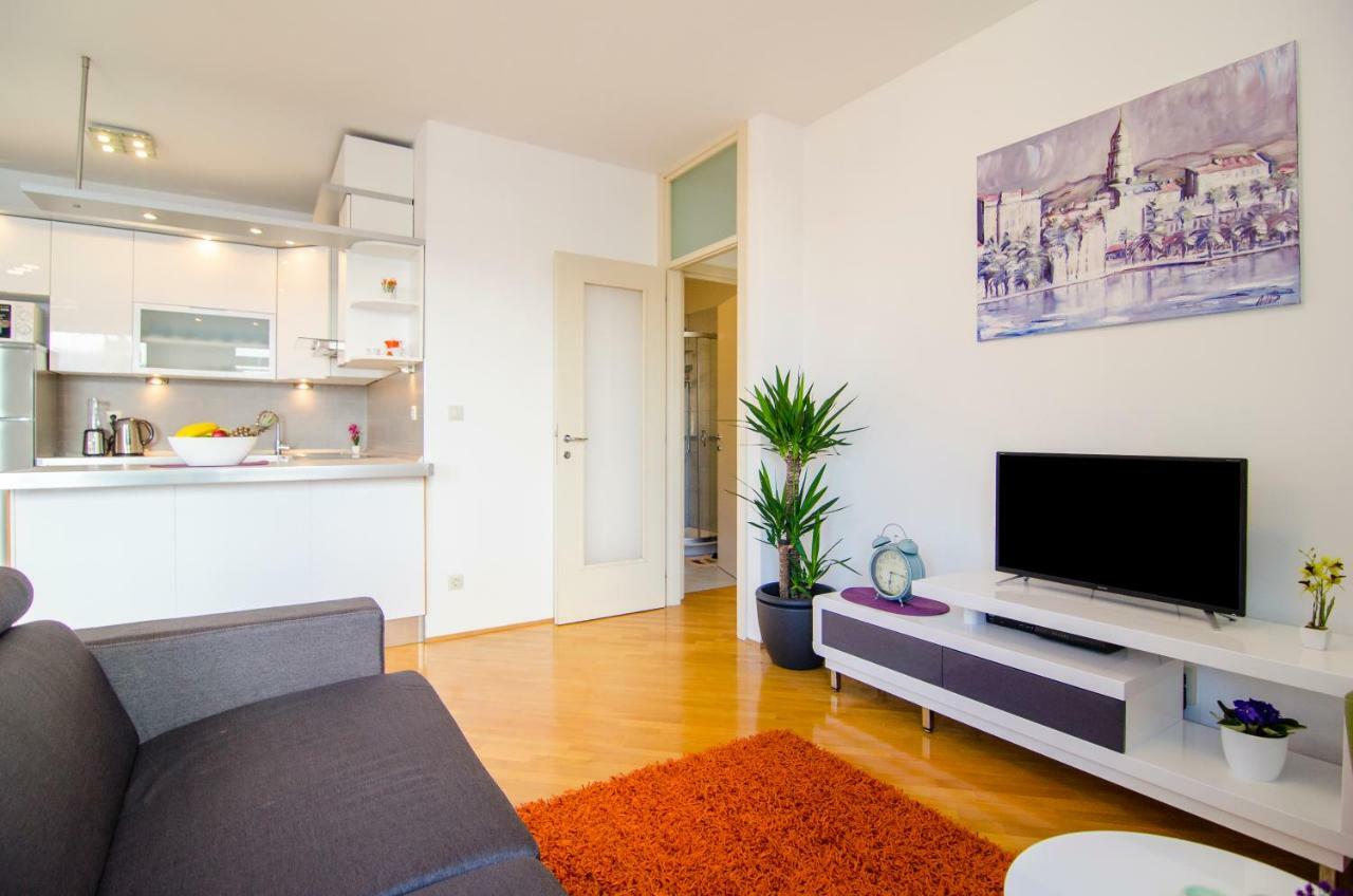 Sinisa Apartment Split