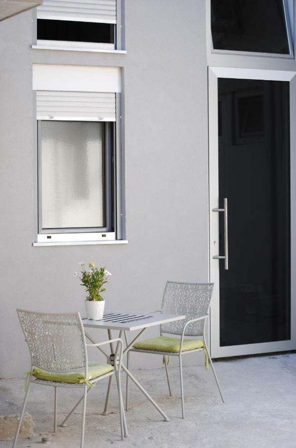 Porta Apartment