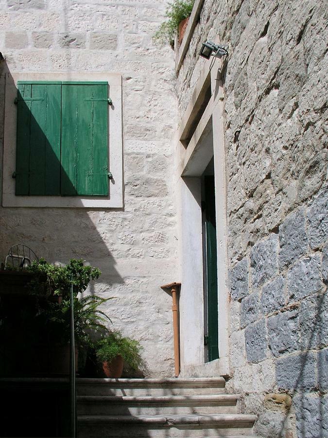 Klara I Gracia Apartment *
