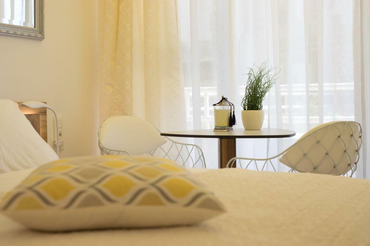 Apartment&rooms Comfort Zone 4* Split