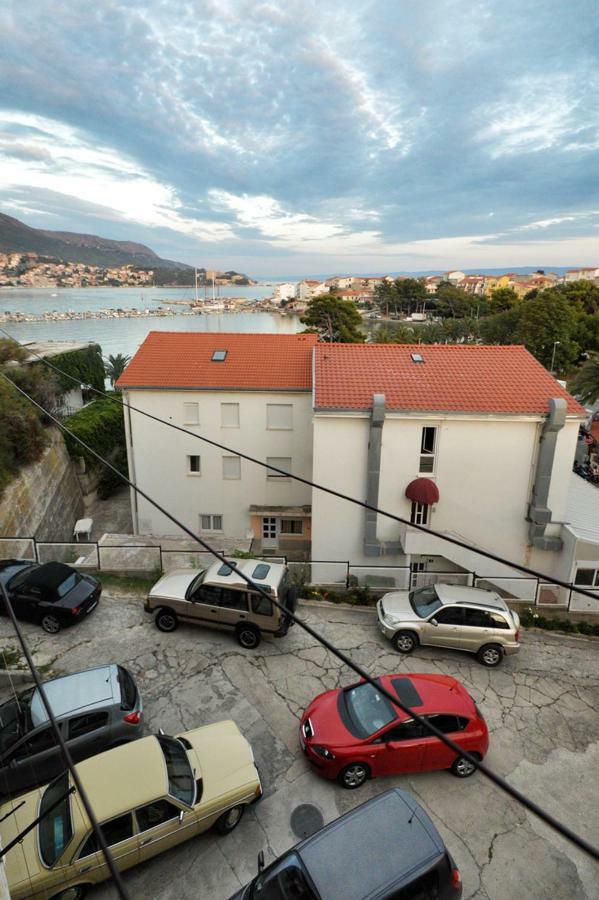 Rooms&apartments Zelux