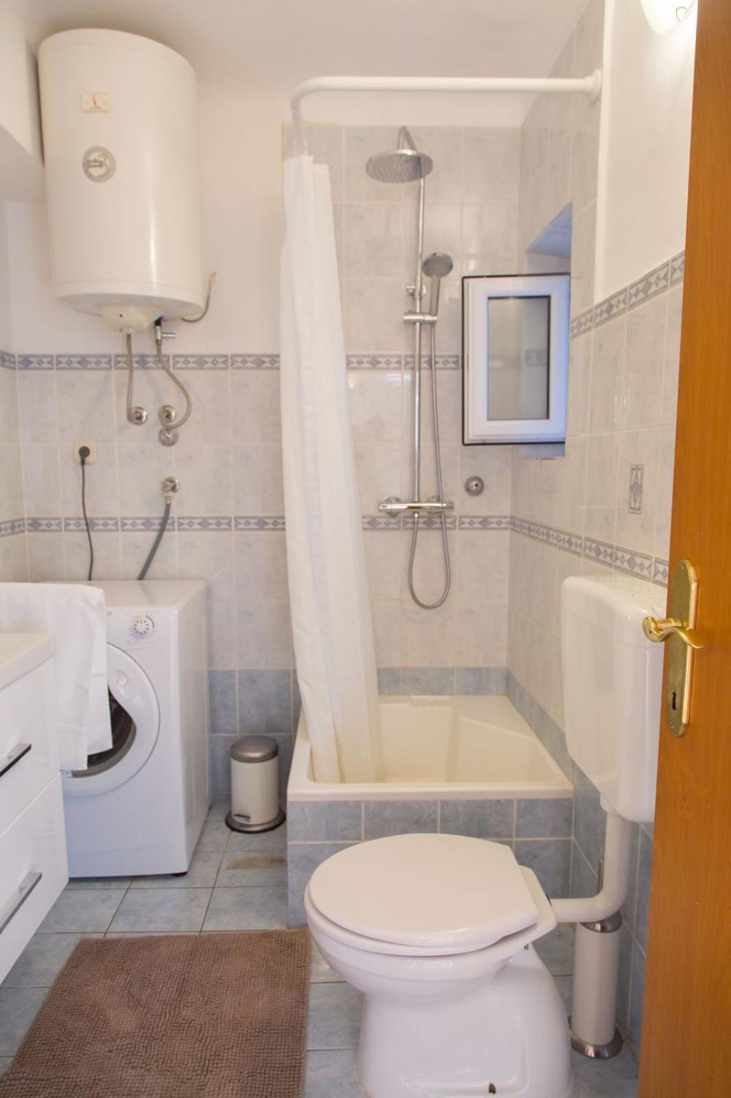 Apartment Spacious In City Center *