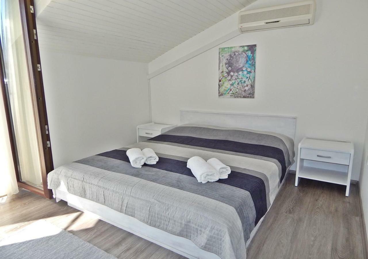 Rooms&apartments Star *