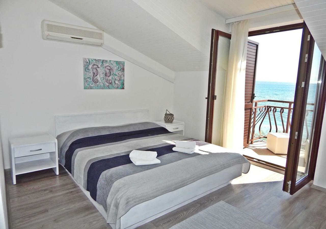 Rooms&apartments Star Split