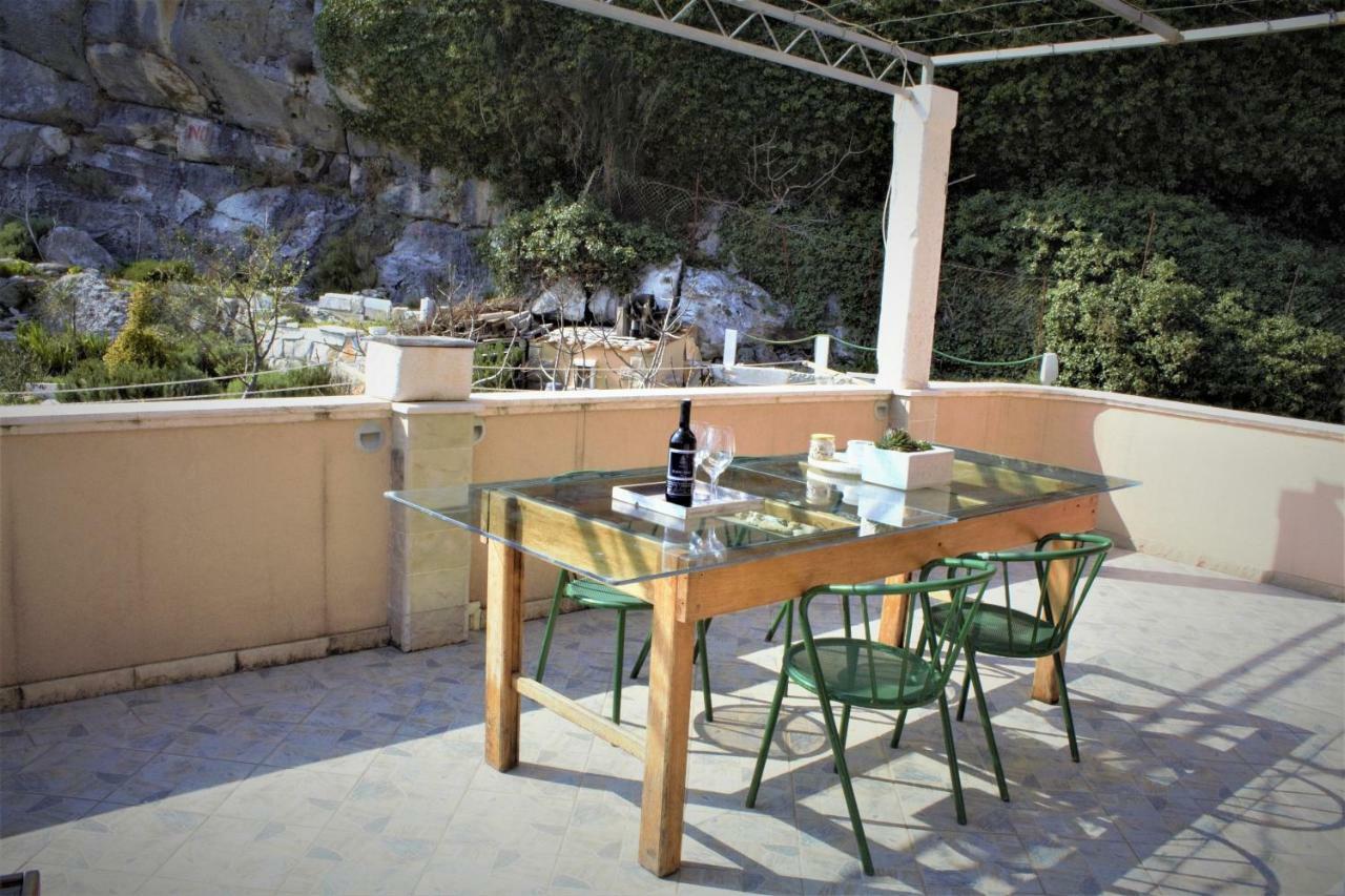Rock & Sun Apartment *