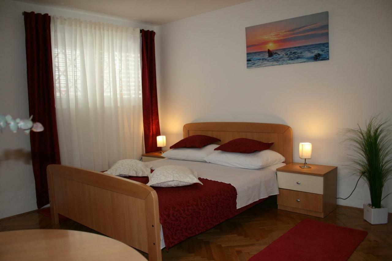 Josipa Apartment *