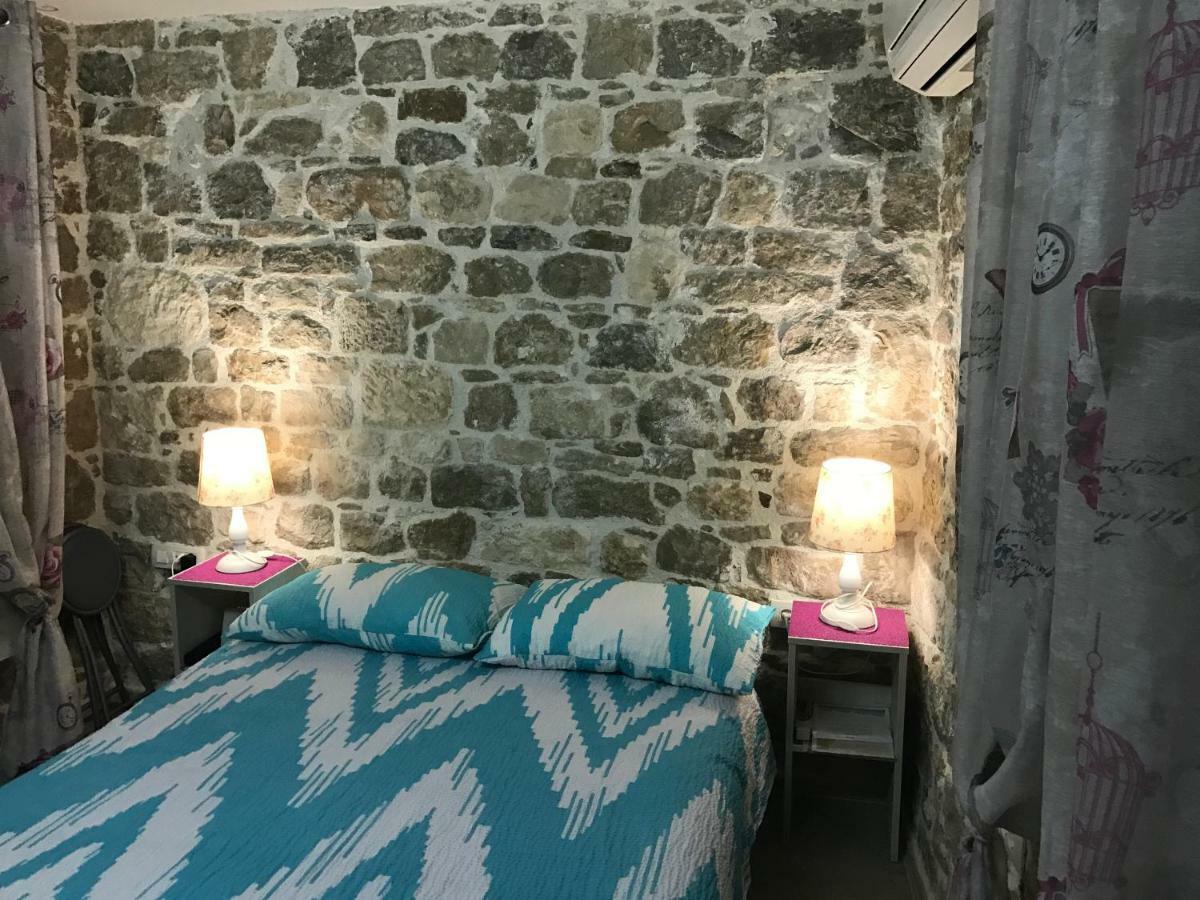 N&m Guest house 3*