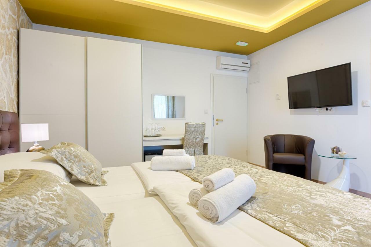 Luxury Floramye