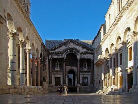 Damjan Split