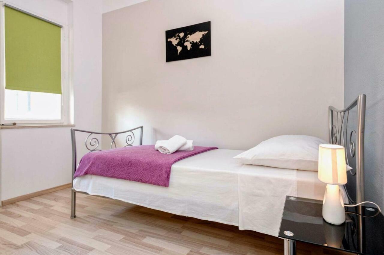 Apartment Maja Split