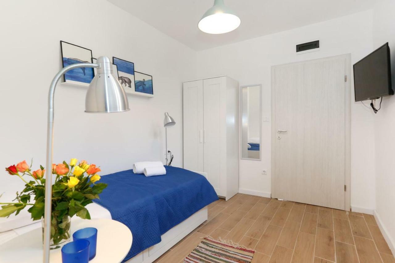 And Stone House Apartment *