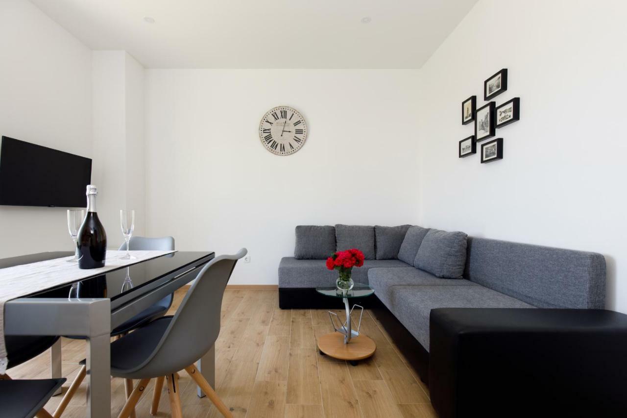 Lusani Apartment *