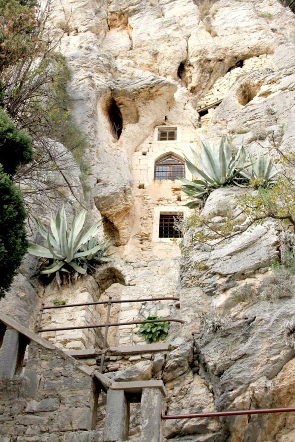 Marjan Hill - Close To Center & Garage Appartement *