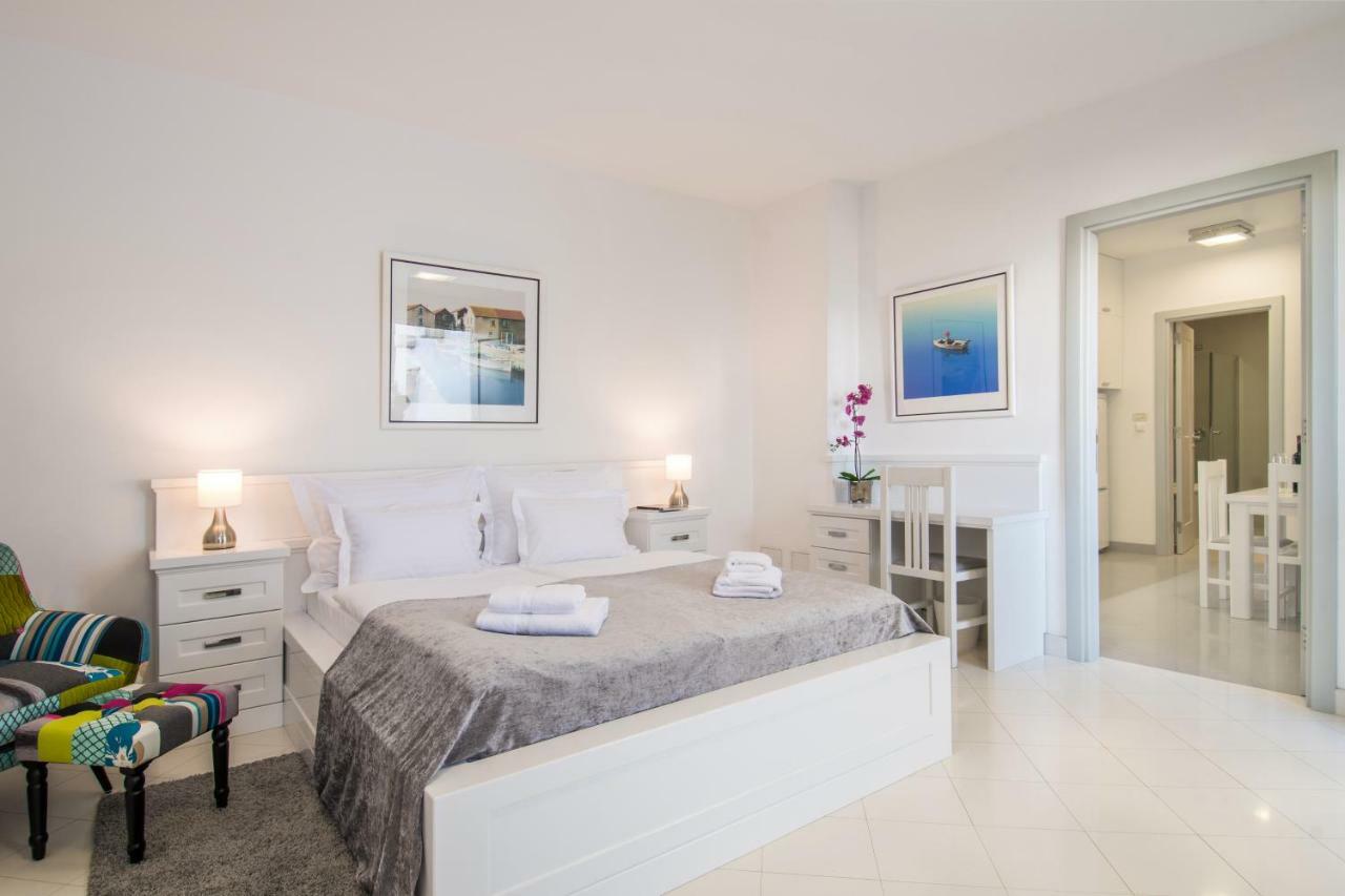 Apartment The Whitestone Split