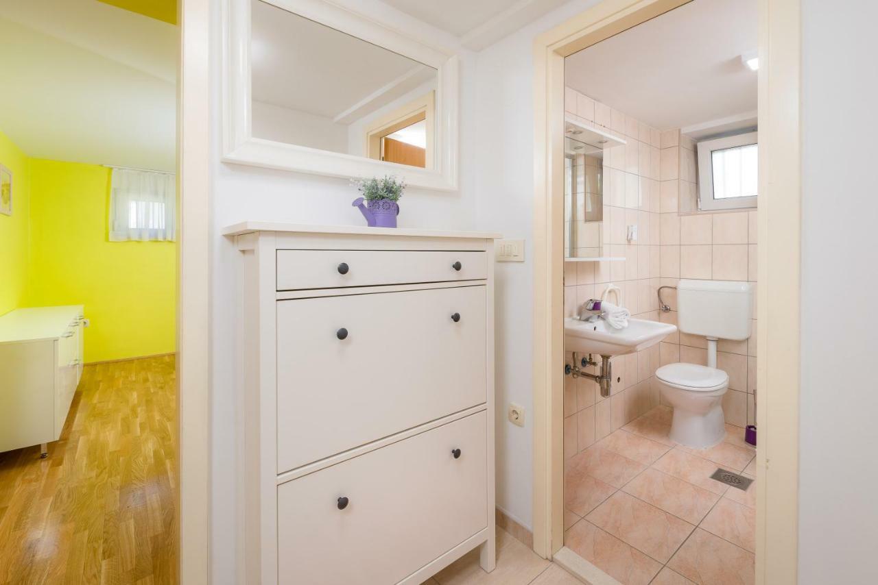 Apartment Medak City Center Nena Split