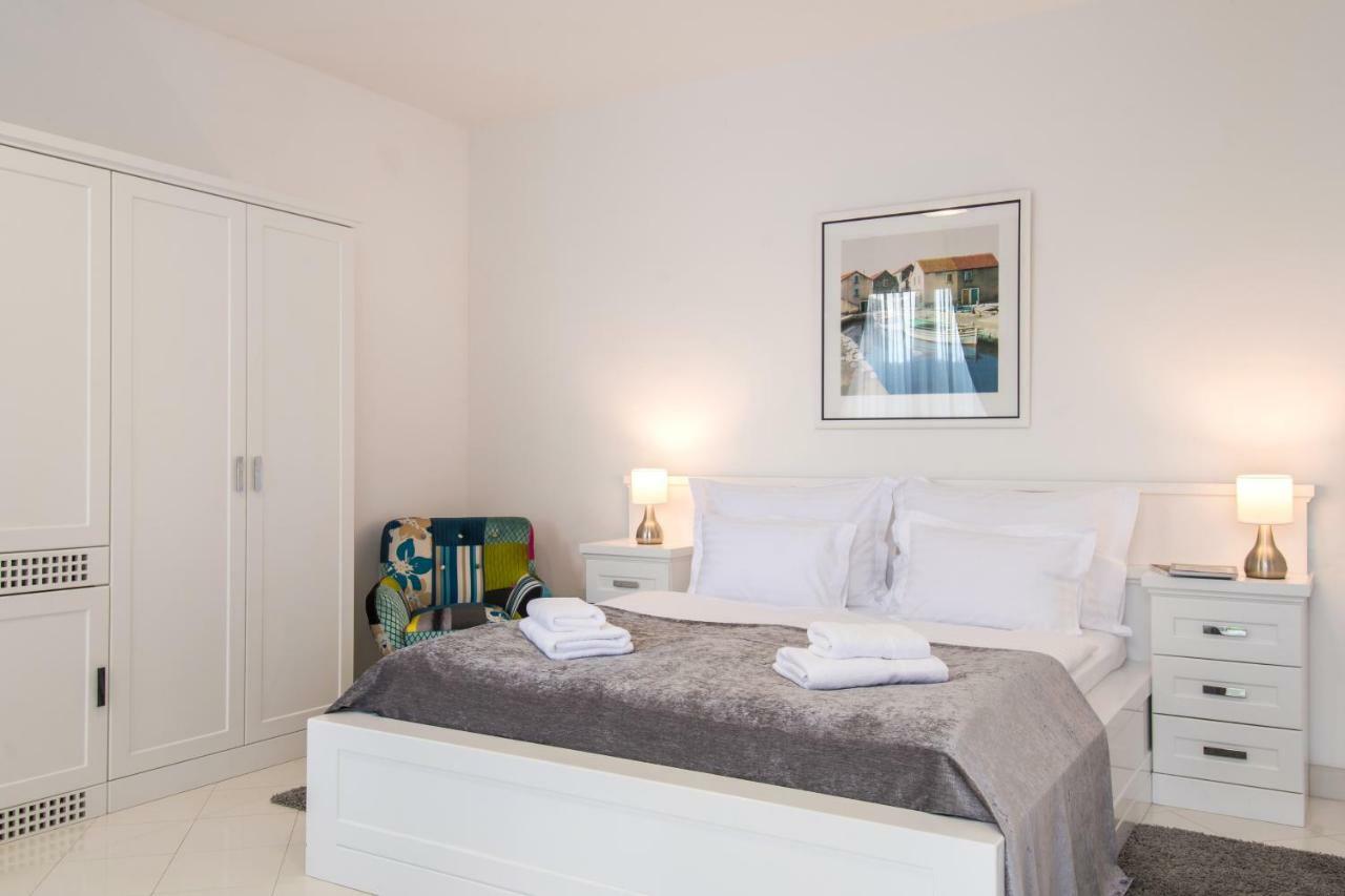 Apartment The Whitestone Split