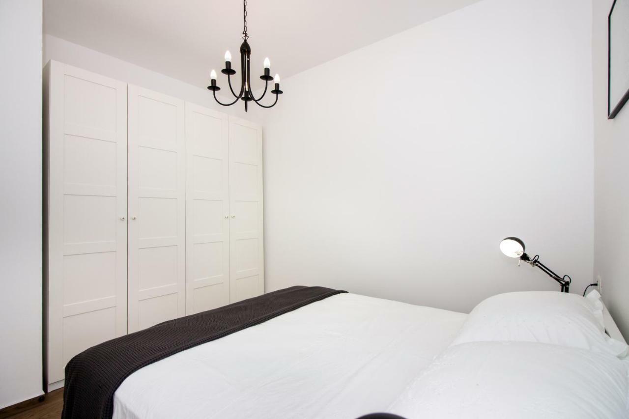 Urban Apartment Split