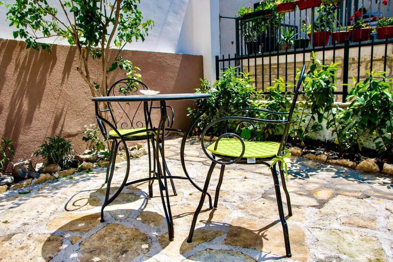 Luxury Minerva Gardens Apartment