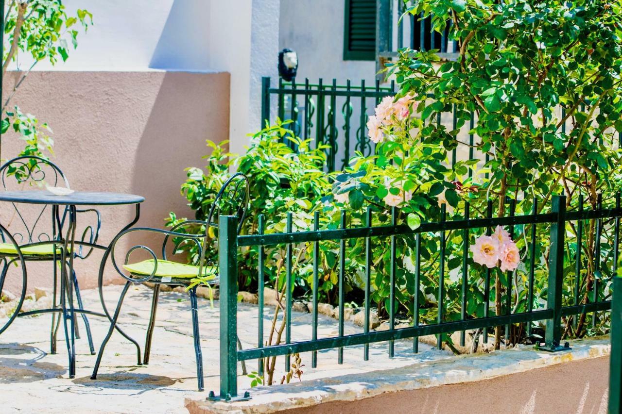 Luxury Minerva Gardens