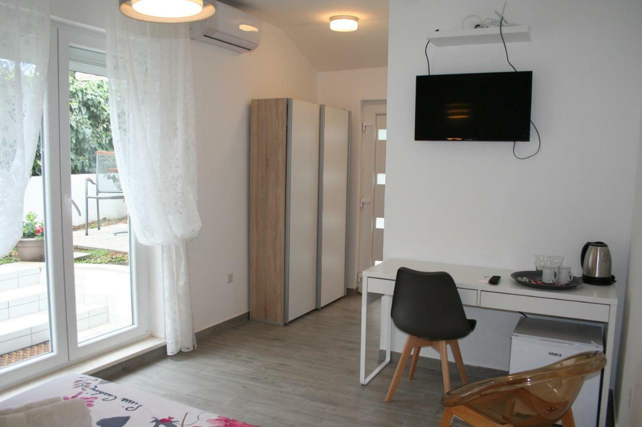 With Garden Guest house 3*