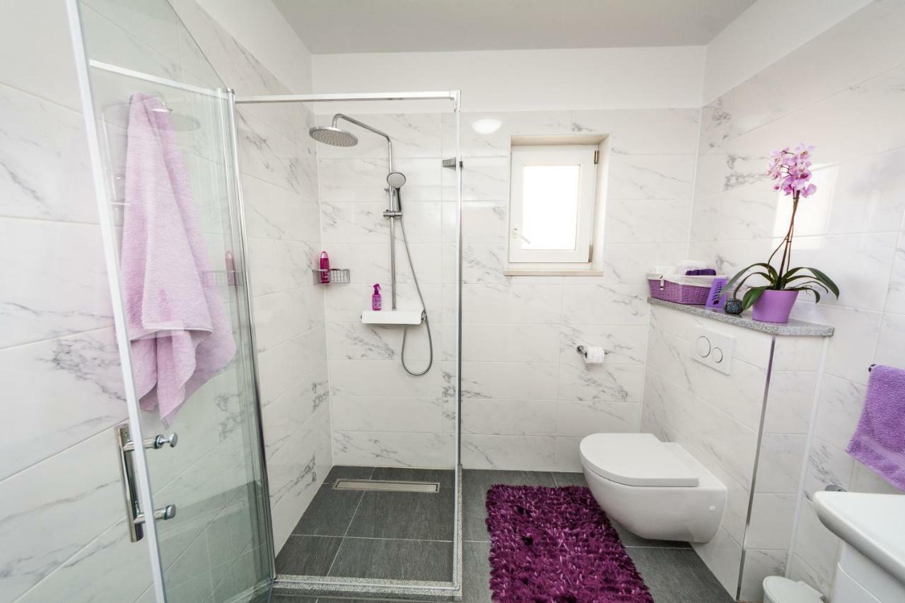 Apartment Ivica *