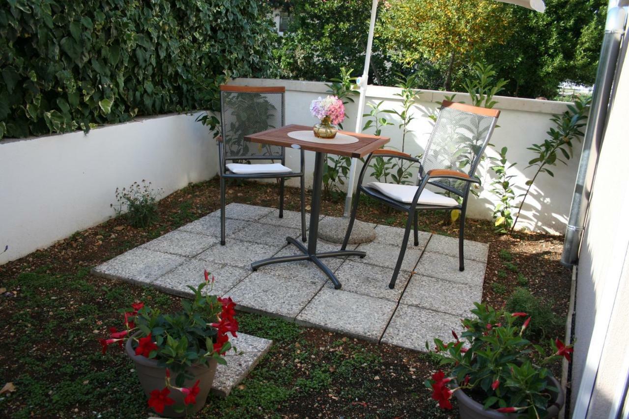 With Garden Guest house Split
