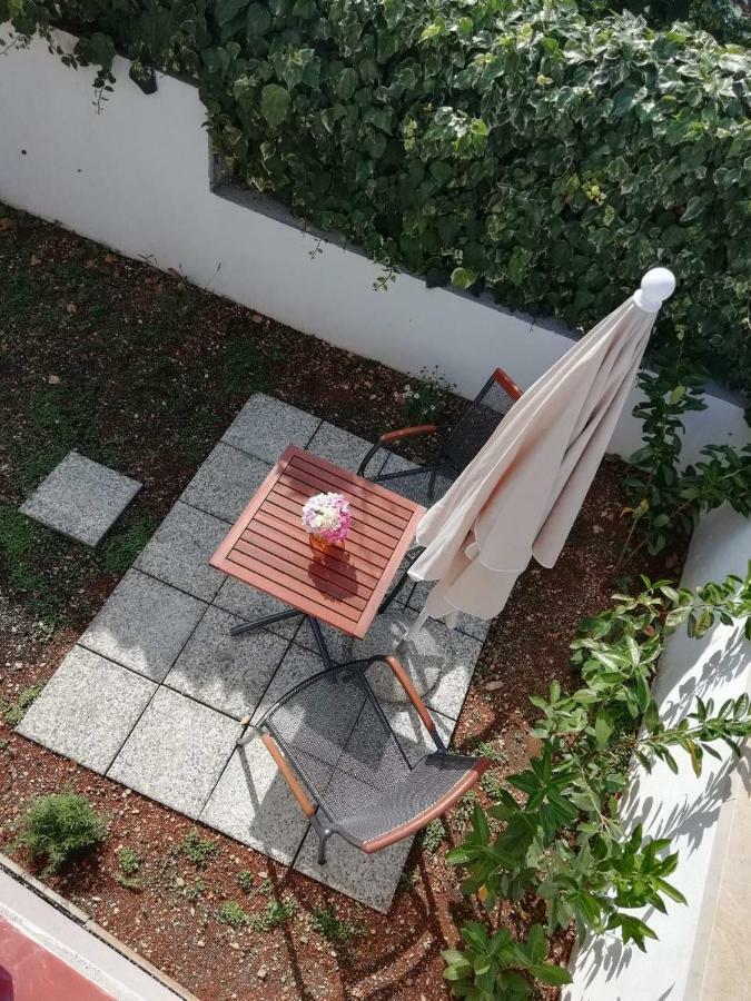 With Garden Split