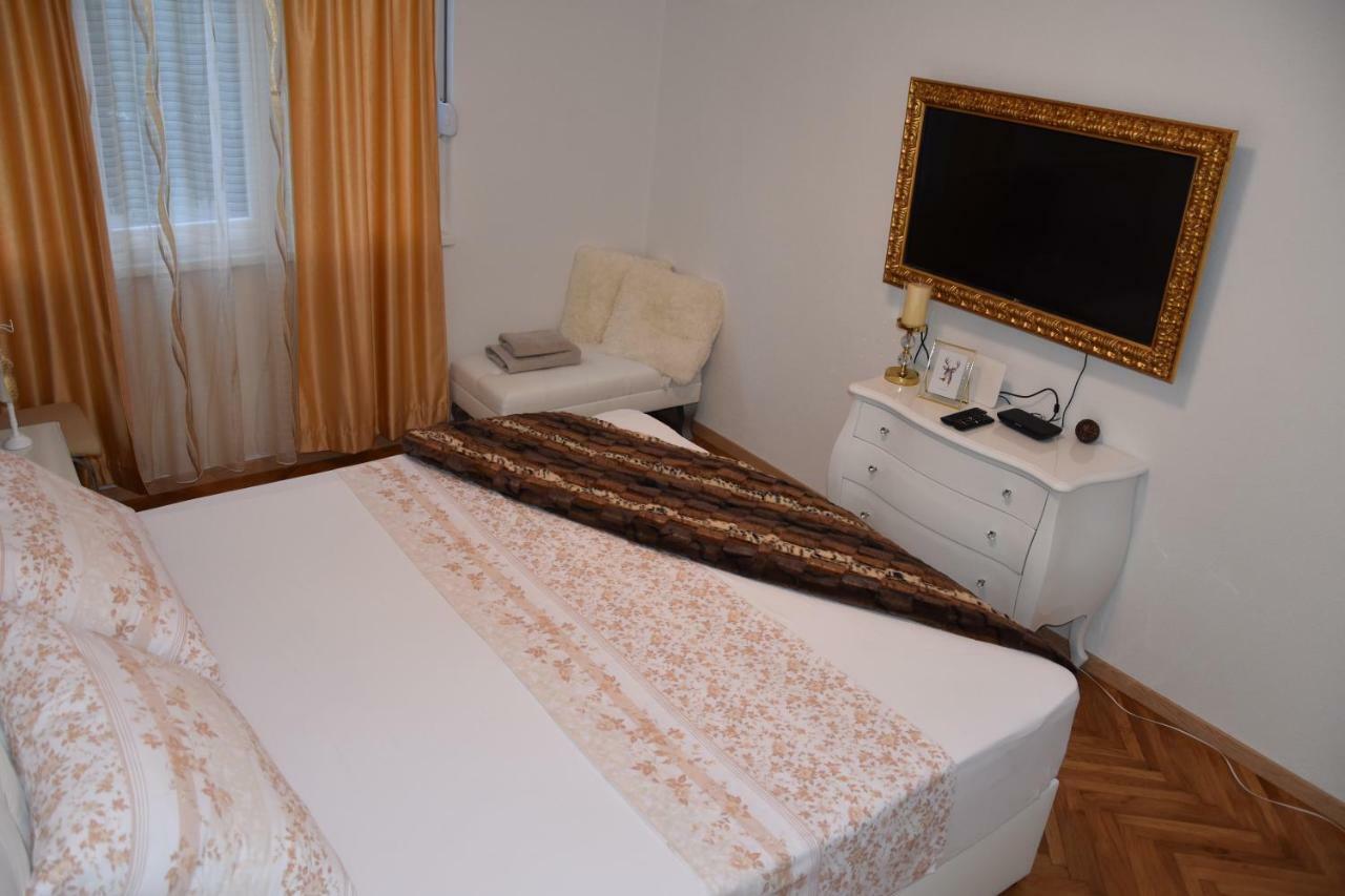 Deni Luxury Apartment