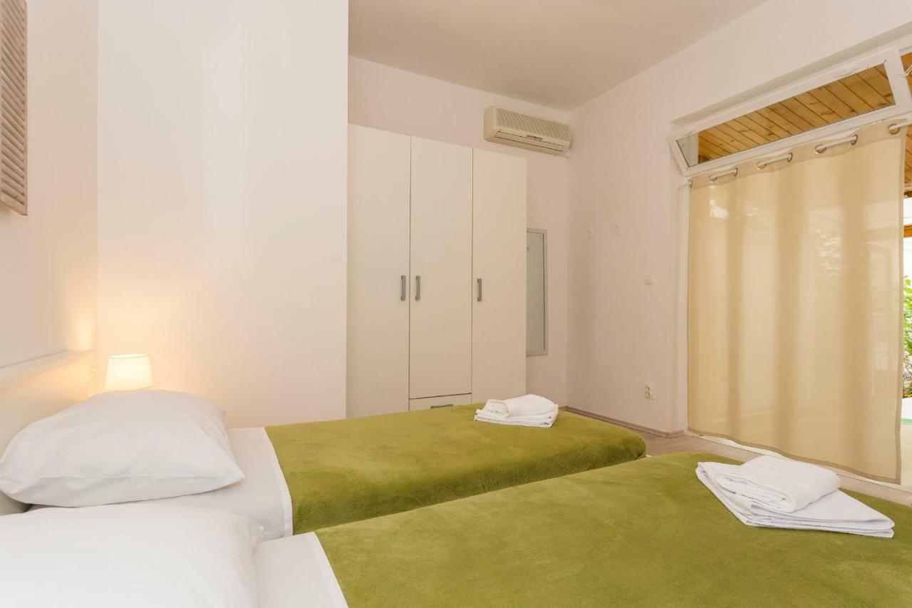 Apartment Leon-sara *