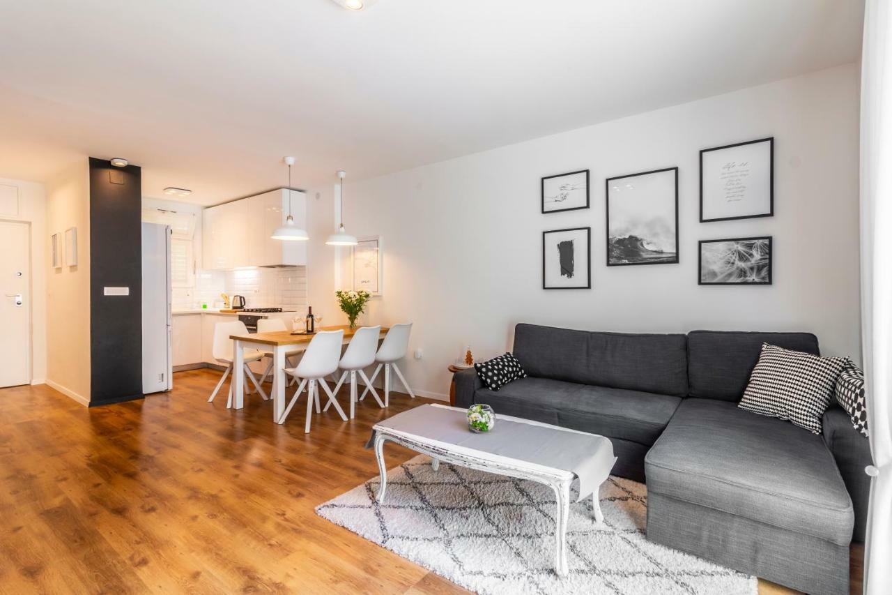 Apartment In Centre For 6 *