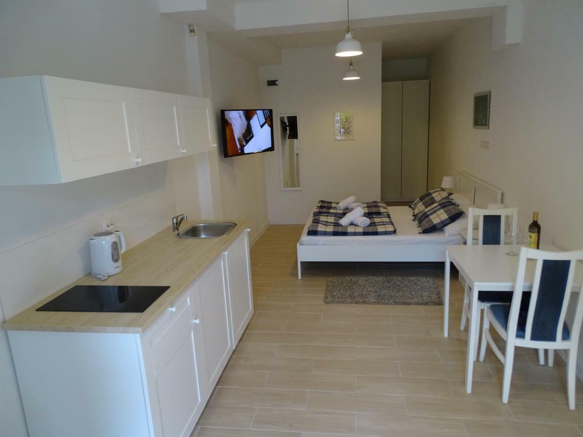 Apartment Job