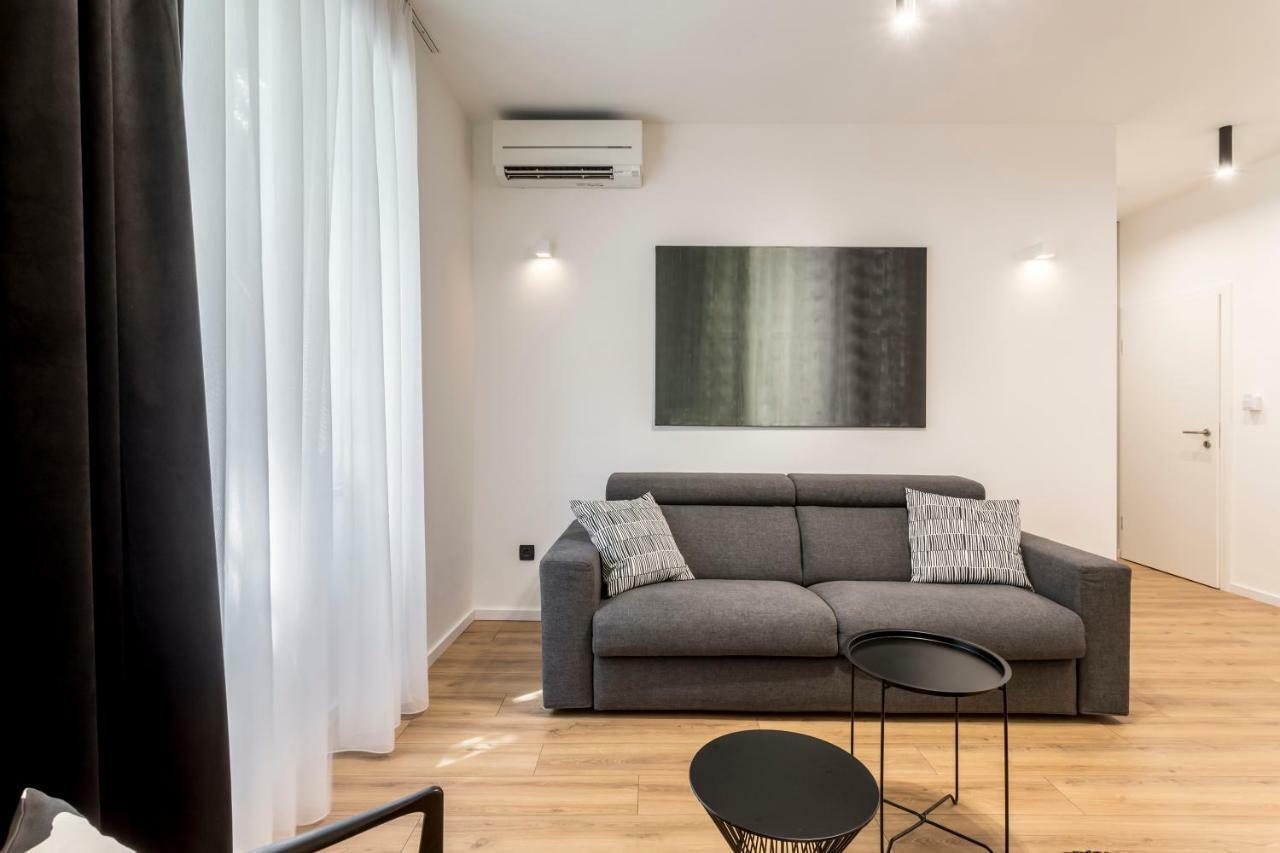 Monvi Luxury Suites Near Bacvice Beach And Old Town