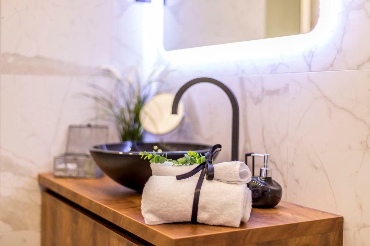Monvi Luxury Suites Near Bacvice Beach And Old Town Split