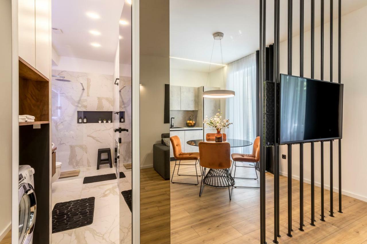 Monvi Luxury Suites Near Bacvice Beach And Old Town