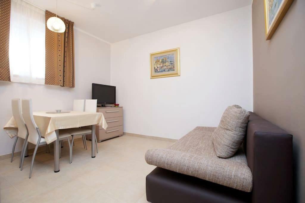 Apartman Bacvice Apartment Split
