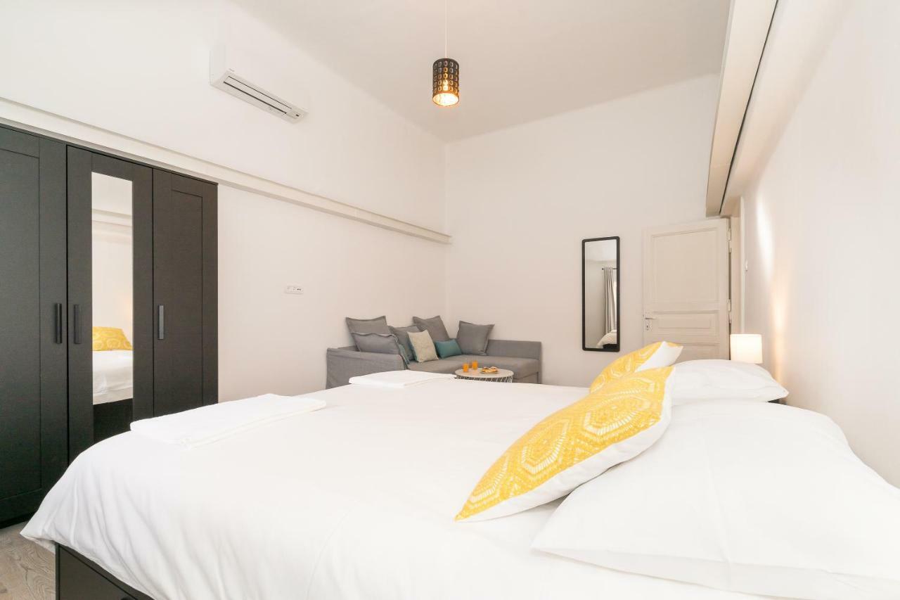 Loft At Republic Square *