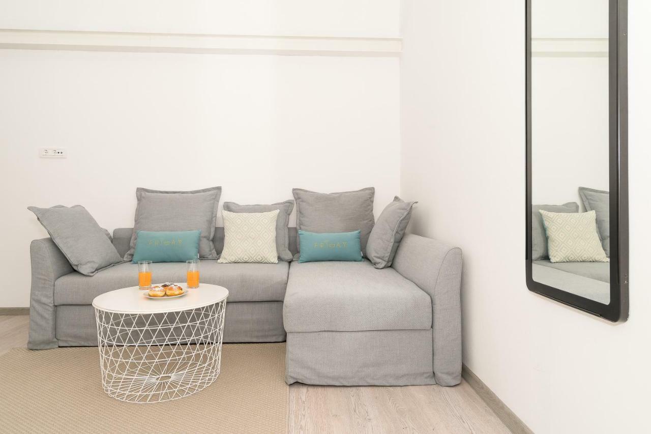 Loft At Republic Square *