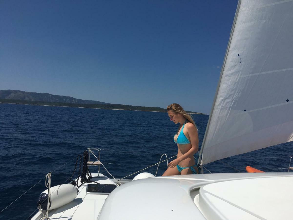 Luxury Catamaran Lagoon 42, Ac & Gn Split