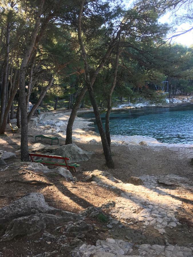 Single In The Heart Of Split