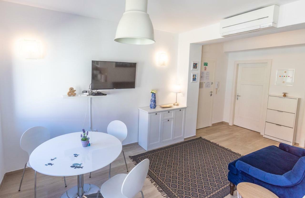 Apartment Val Split