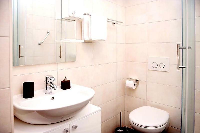 Grand Bedroom Aptm Palace Location