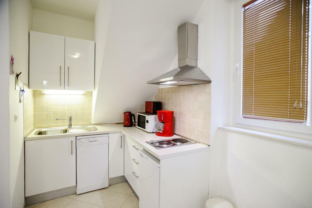 Grand Bedroom Aptm Palace Location * Split